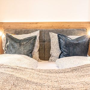 Appartement met Drie Slaapkamers in een Bijgebouw